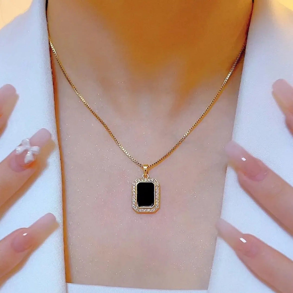 Minimalist Geometric Black Titanium Steel Pendant Necklace for Women with Gold Inlay Box Chain Luxe Clavicle Design