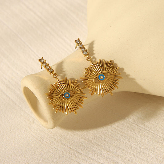 Orecchini a perno geometrici minimalisti con occhio di Allah in acciaio al titanio con placcatura in oro 18 carati e intarsio di strass