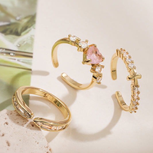 Anillo de corazón abierto geométrico minimalista para mujer de latón con chapado en oro de 18 quilates e incrustaciones de circonita