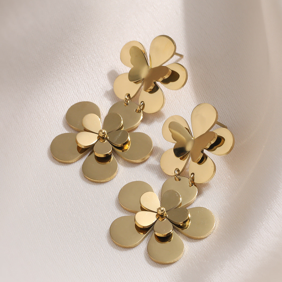 Minimalist 18K Gold Plated Stainless Steel Geometric Flower Drop Earrings for Women