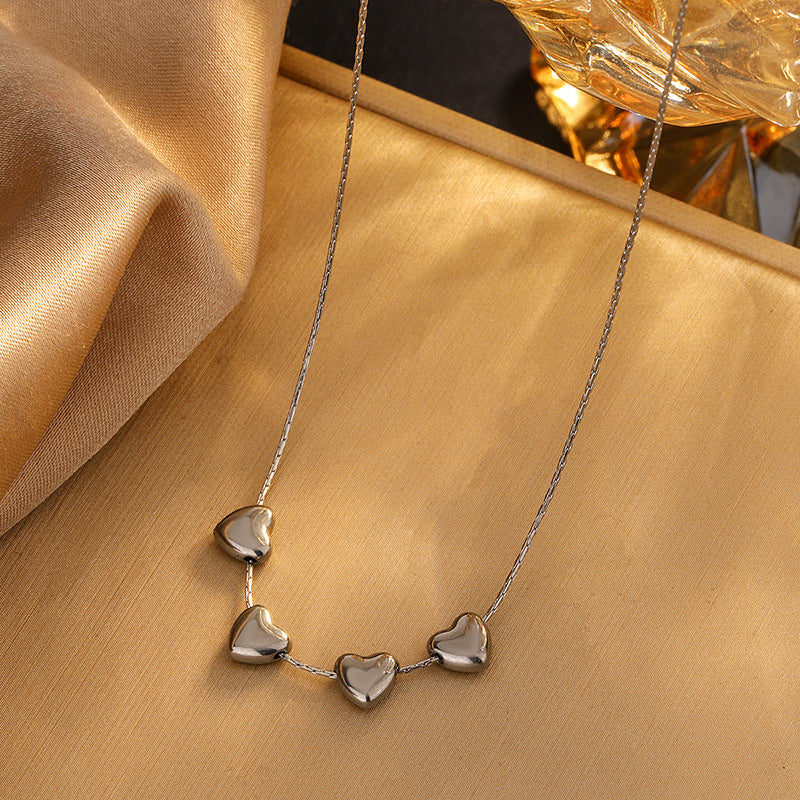 Collana da donna in acciaio inossidabile placcato con ciondolo a cuore