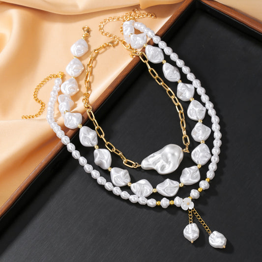Collar de perlas de imitación estilo barroco irregular con cadena de aleación de forma geométrica para mujer