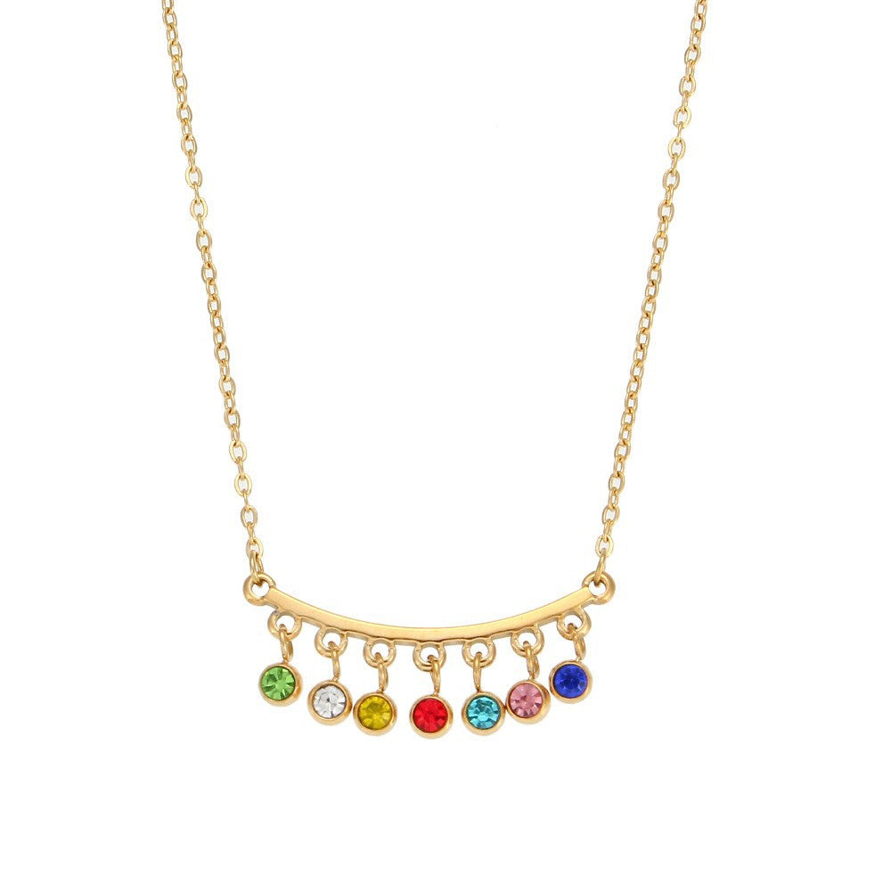 Collana con Pendente Geometrico alla Moda in Acciaio Inossidabile con Placcatura in Oro 18K, Accenti in Acciaio al Titanio, Accenti di Strass e Dettaglio con Frange per Donna