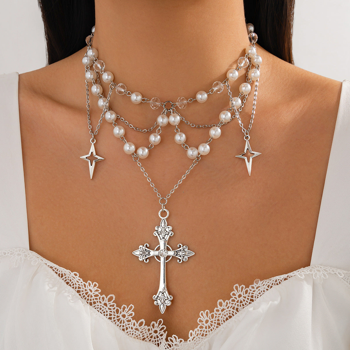 Collana con ciondolo a croce stile gotico con nappa per donna, base in lega con finitura galvanizzata, design geometrico