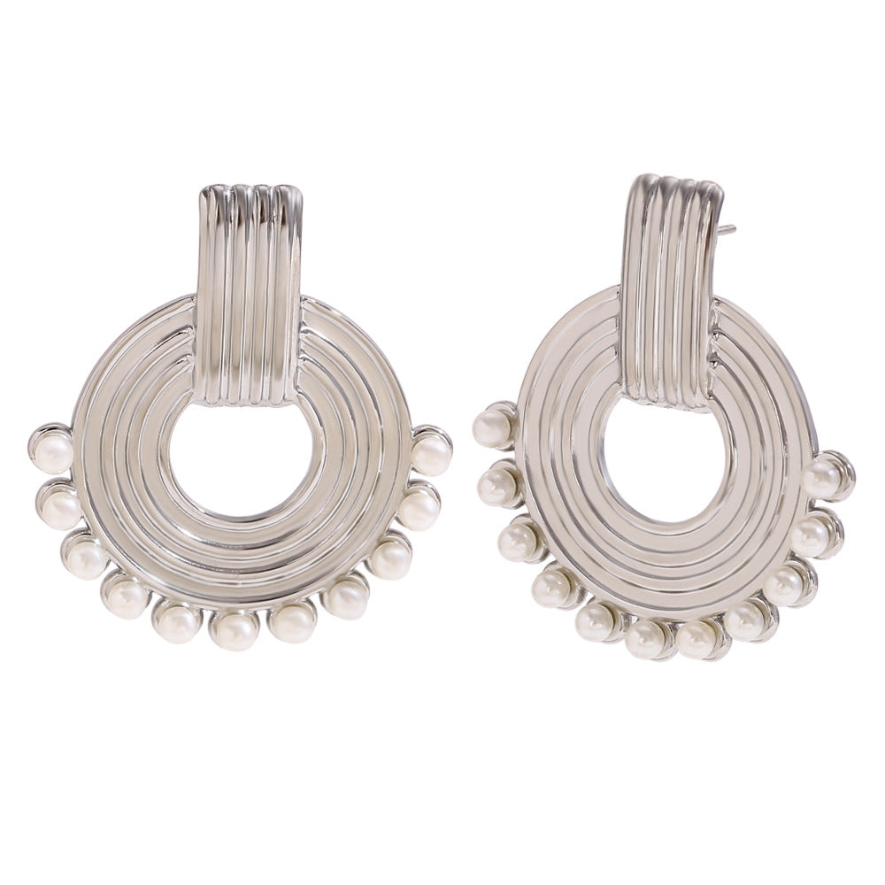 Vintage-Inspired Fashion Ear Studs for Women Stainless Steel Hoop Earrings with 18K Gold Plating and Simulated Pearl Accents