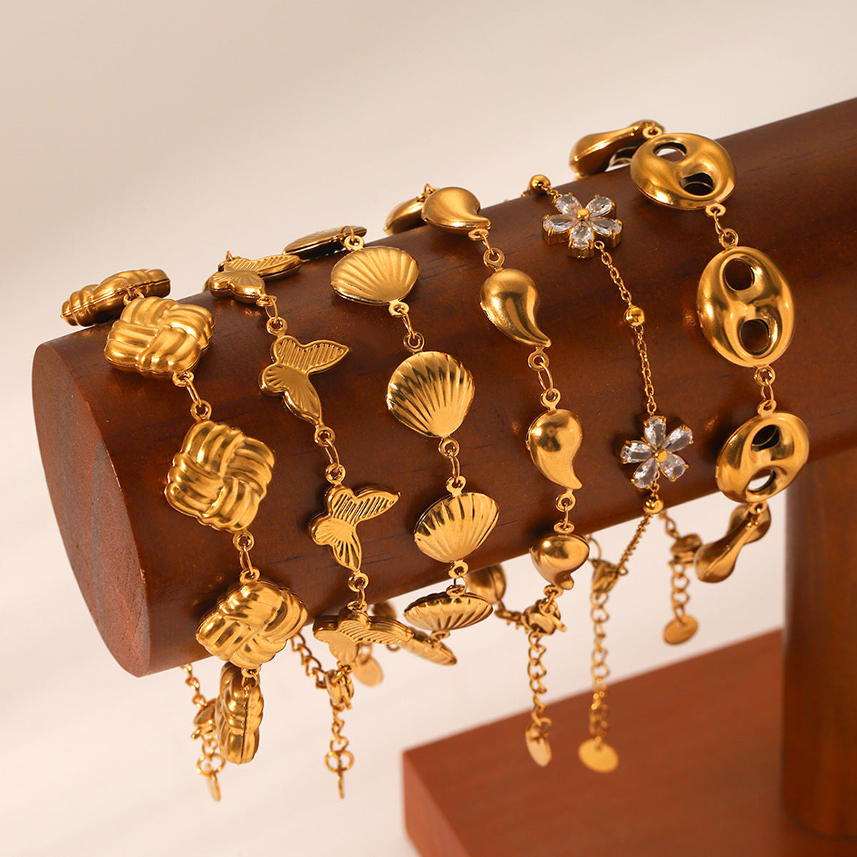 18K Gold Plated Stainless Steel Bracelet with Butterfly Shell Water Drop Flower Geometric Cube Pig Nose Clasp