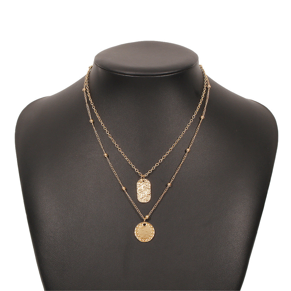 Collar con colgante redondo geométrico de estilo dulce y moderno en aleación con acabado chapado, cadena de clavícula de doble capa