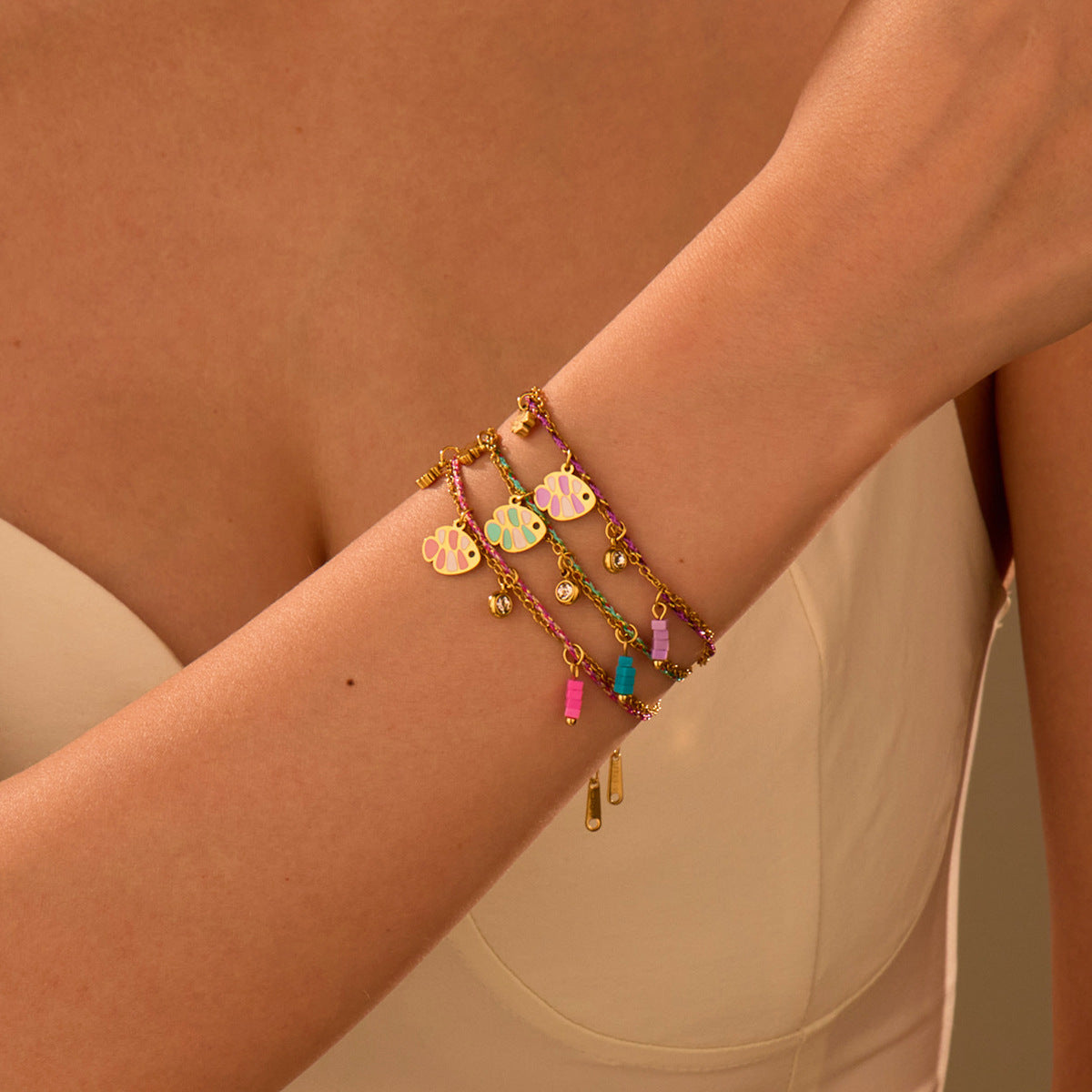 Fashionable Ocean-Inspired Braided Stainless Steel Bracelet with 18K Gold Plating and Zirconia Fish Pendant for Women