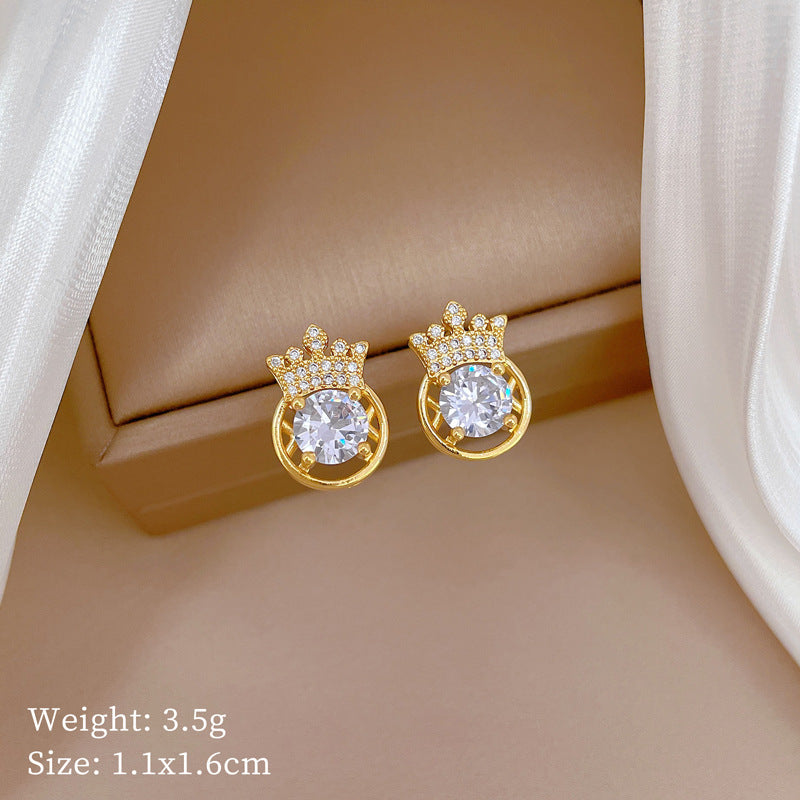 Luxury Titanium Steel Geometric Hollow Crown Pendant Necklace and Rhinestone Stud Earrings Set for Women