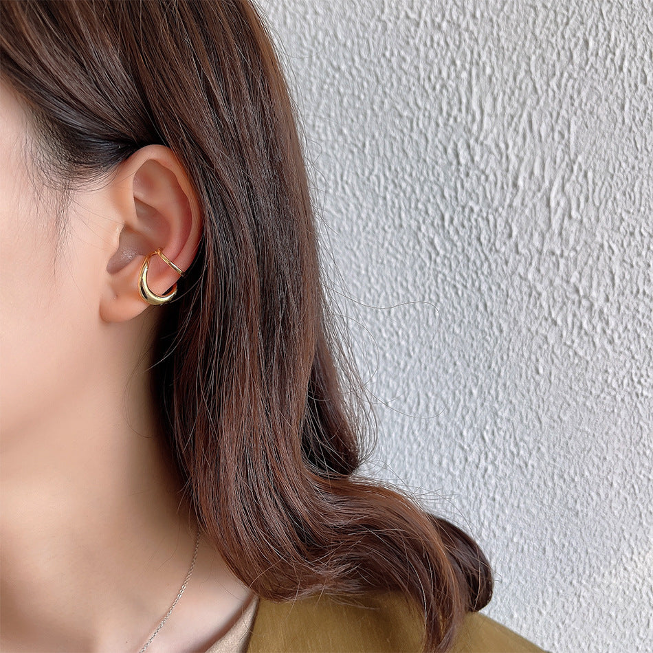 Pendiente de plata de ley 925 chapada con forma triangular geométrica minimalista para mujer