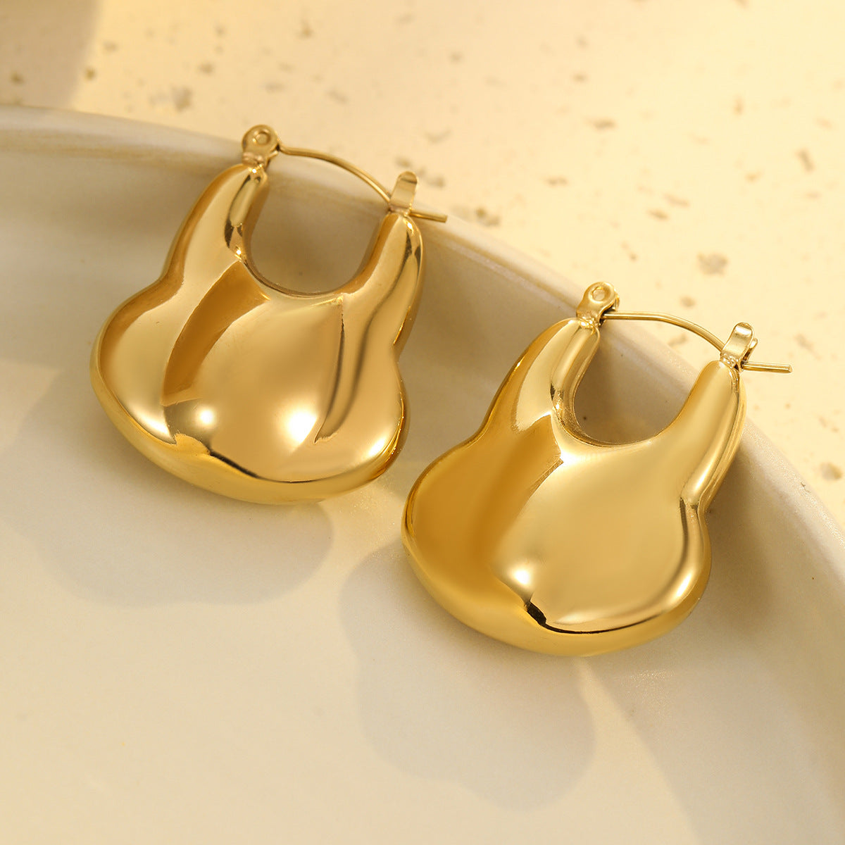 Orecchini da donna in acciaio inossidabile cavi a U in stile vintage con placcatura in oro 18 carati