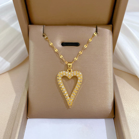 Minimalist Heart-Shaped Titanium Steel Necklace with Rhinestone Inlay for Women, Delicate Clavicle Chain with Plated Finish