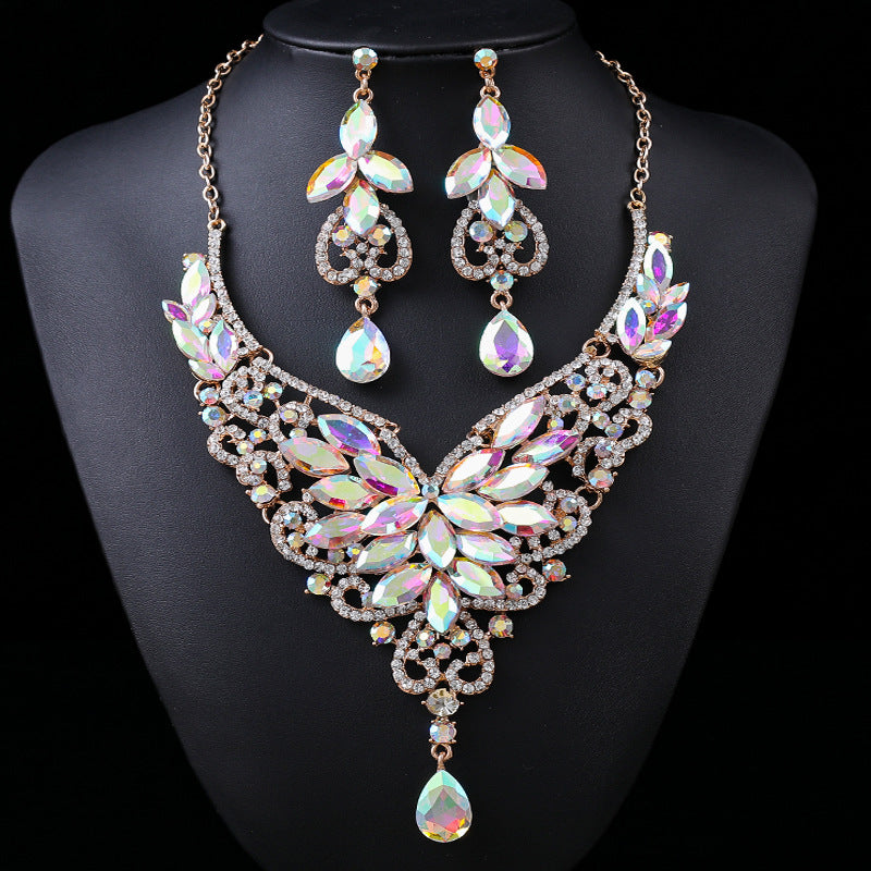 French Vintage Style Butterfly-Shaped Alloy Necklace Set with Rhinestone Accents, Electroplated O-Chain, Floral Botanical Design Featuring Wheat, Petal, Leaf and Lotus Pod Motifs for Women