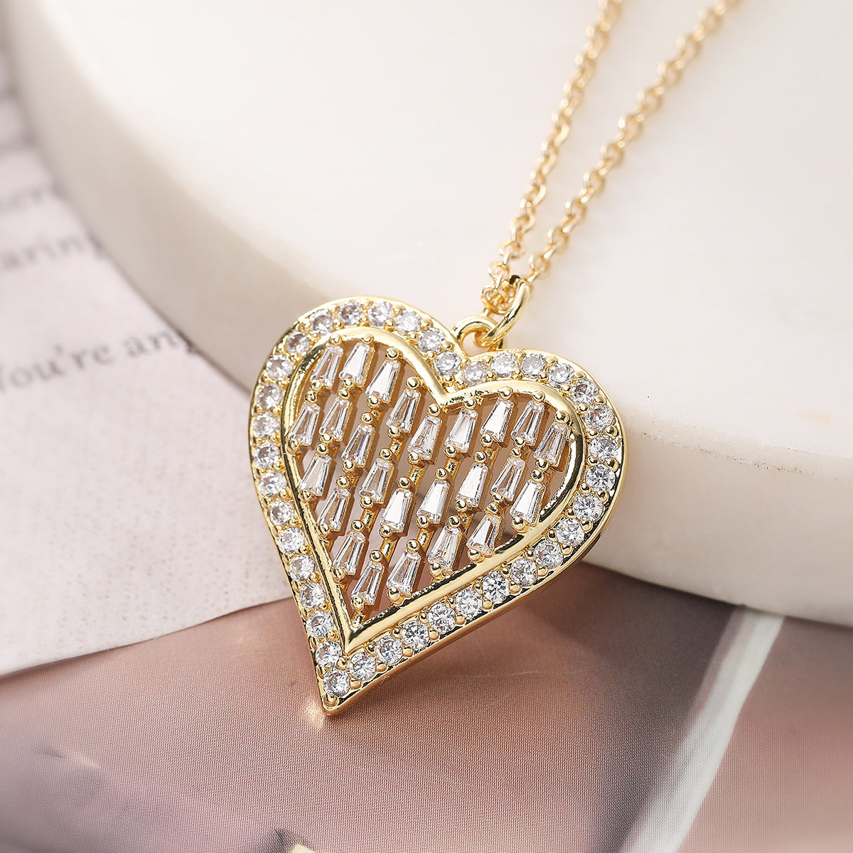 Minimalist Elegant 18K Gold Plated Brass Heart Cubic Zirconia Pendant Necklace for Women
