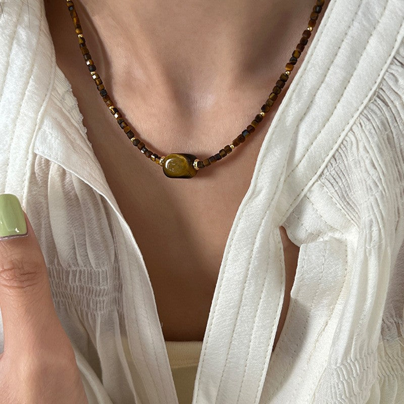 Collana con Ciondolo Vintage a Occhio di Tigre Geometrico Placcata Oro 18K Lunga per Maglione da Donna