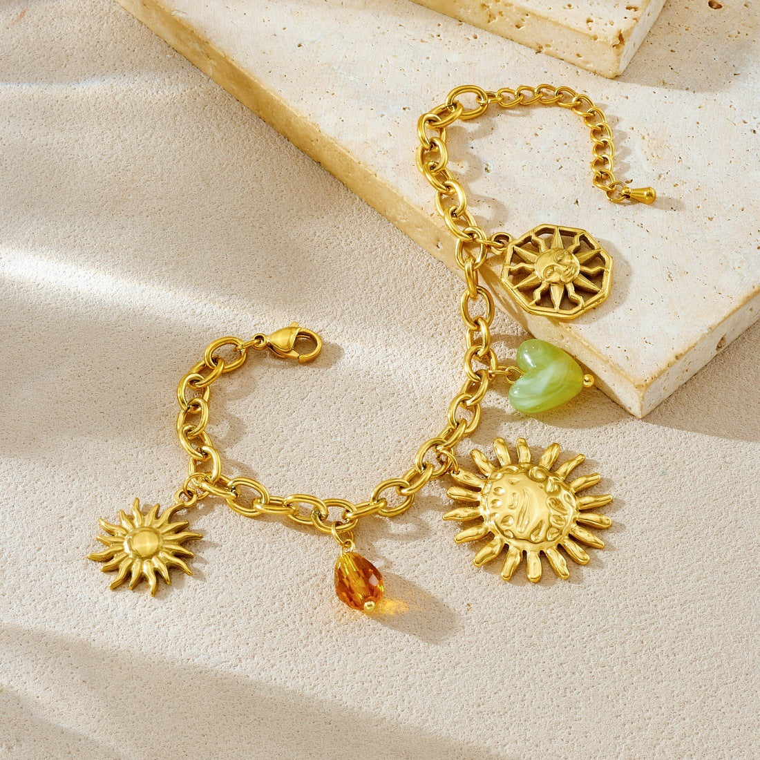Fashion Elegant Floral Heart Geometric Stainless Steel Plated Pendant Necklace and Bracelet Set with Beaded Sunflower Design for Women