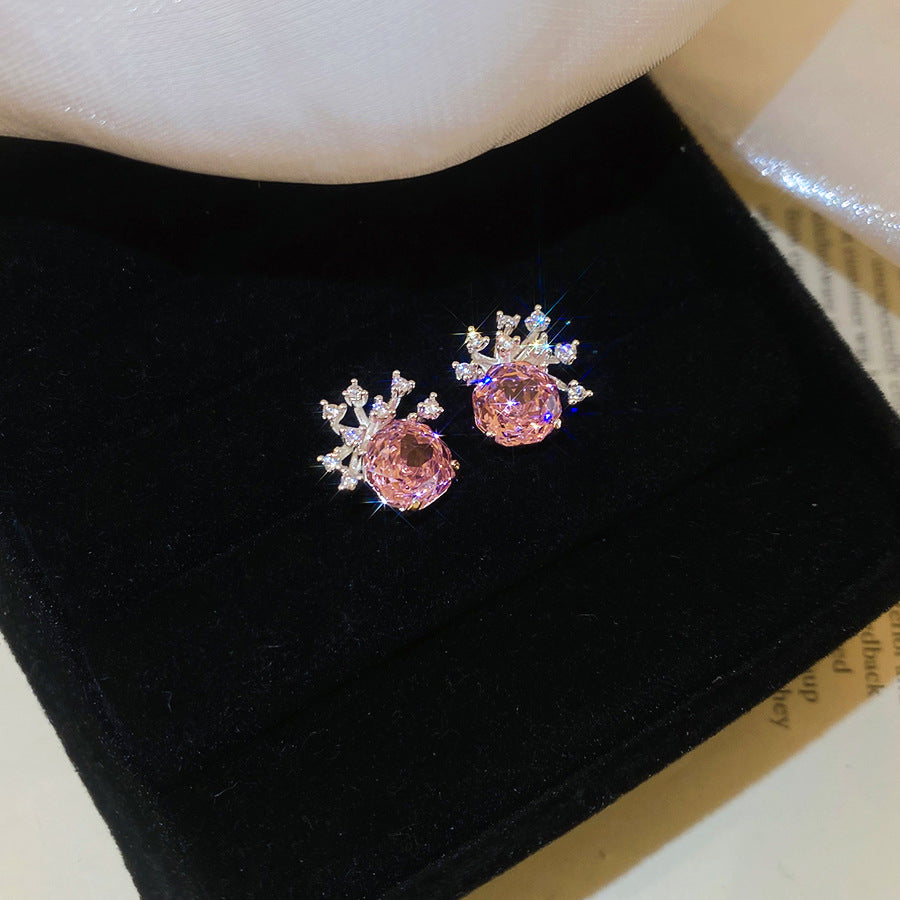 Orecchini a perno da donna a forma di corona con zirconi, placcati in oro rosa, in rame, con design floreale