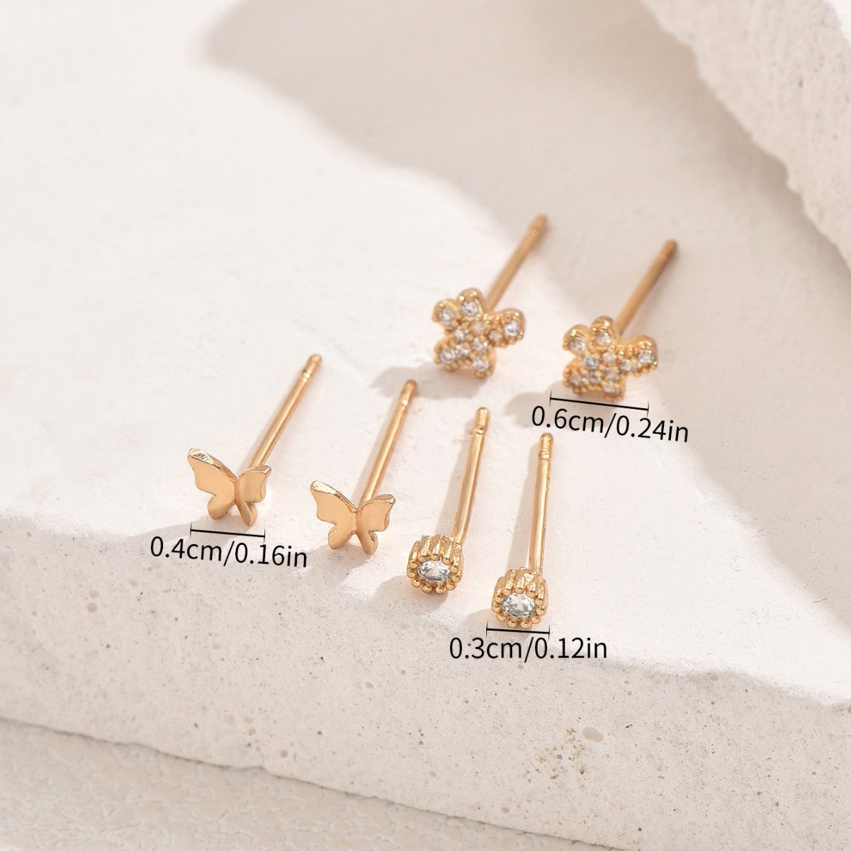 Pendientes de Mariposa Minimalistas para Mujer con Incrustaciones de Circonita en Base de Cobre y Postes de Acero Inoxidable