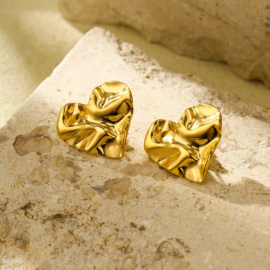 Retro French-Style Wavy Ruffled Heart-Shaped Titanium Steel Earrings for Women with Plated Finish
