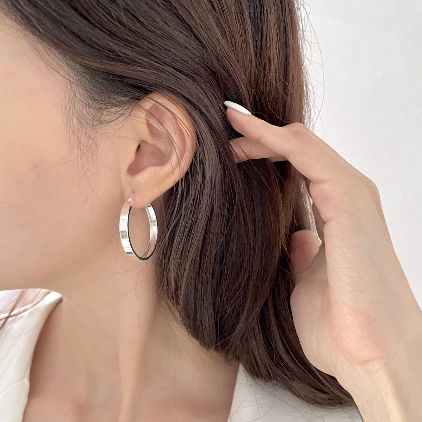 Orecchini a cerchio in argento sterling S925 geometrici minimalisti con superficie piatta lucida