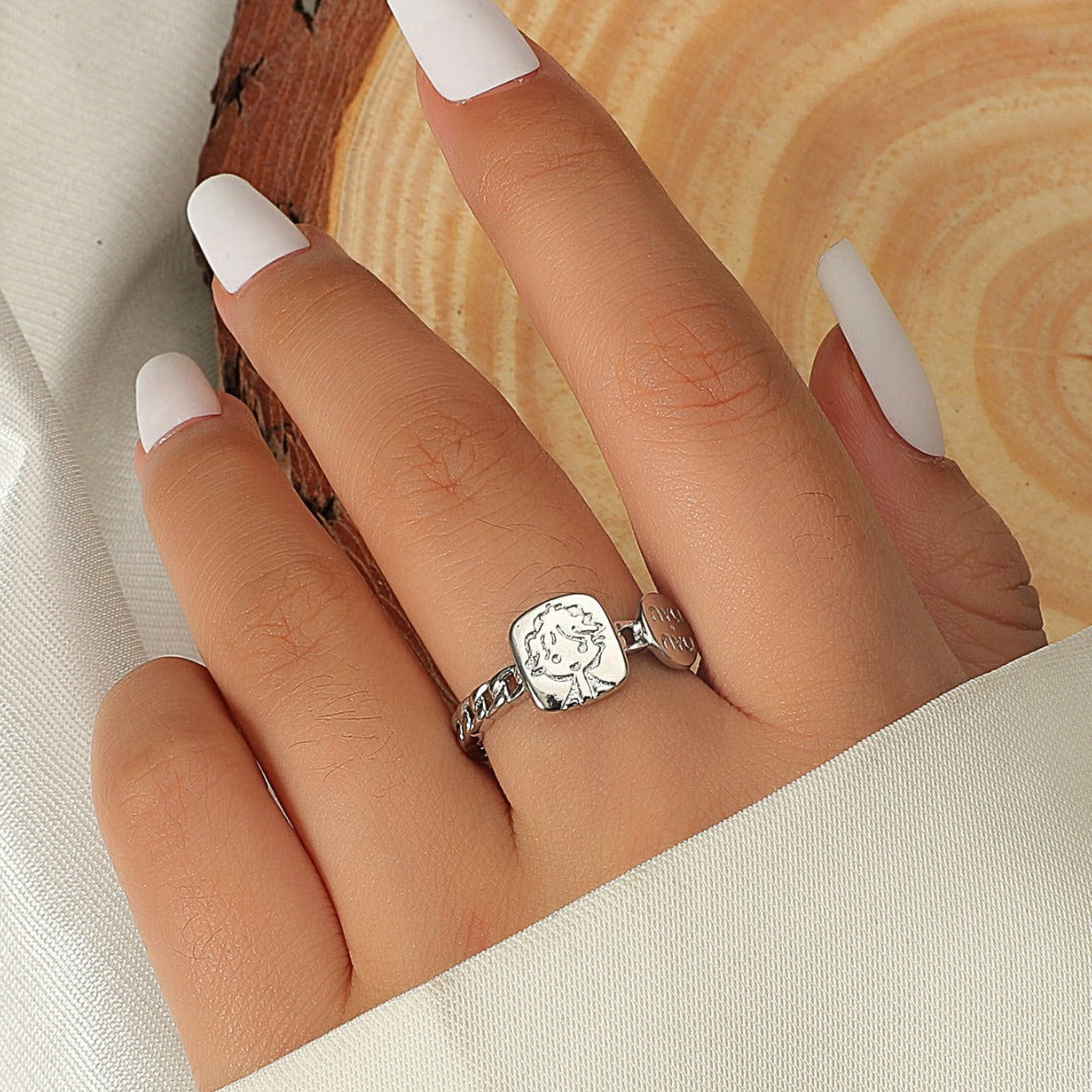 Anillo Abierto Ajustable Minimalista Dulce de Aleación con Acabado Galvanizado Diseño Geométrico en Forma de U para Mujer