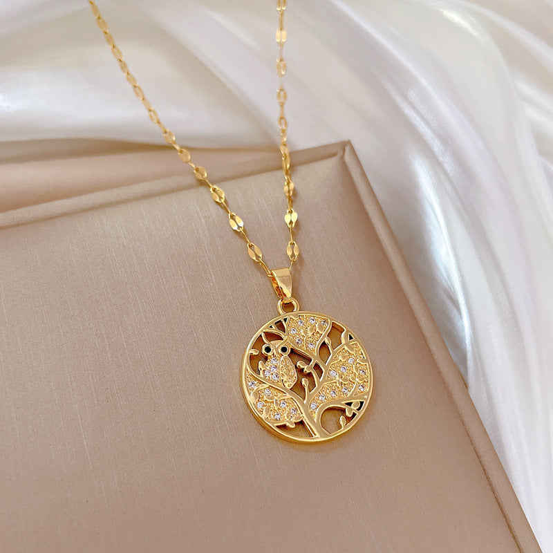 Collana con ciondolo a foglia gufo minimalista per donne e uomini, in acciaio inossidabile, delicata catena clavicola con accenti di strass