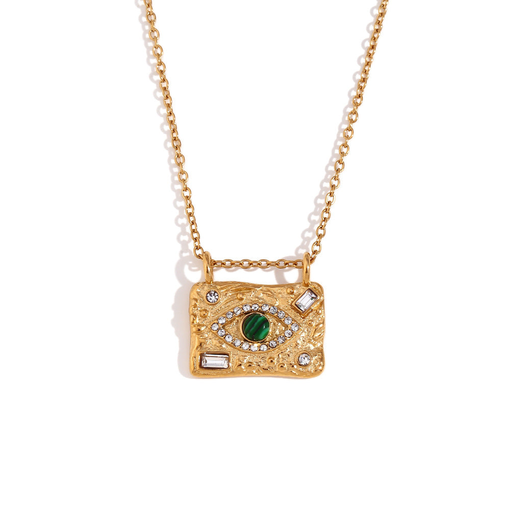 Collana minimalista con pendente geometrico a forma di occhio in malachite e zirconi in acciaio al titanio placcato oro da donna