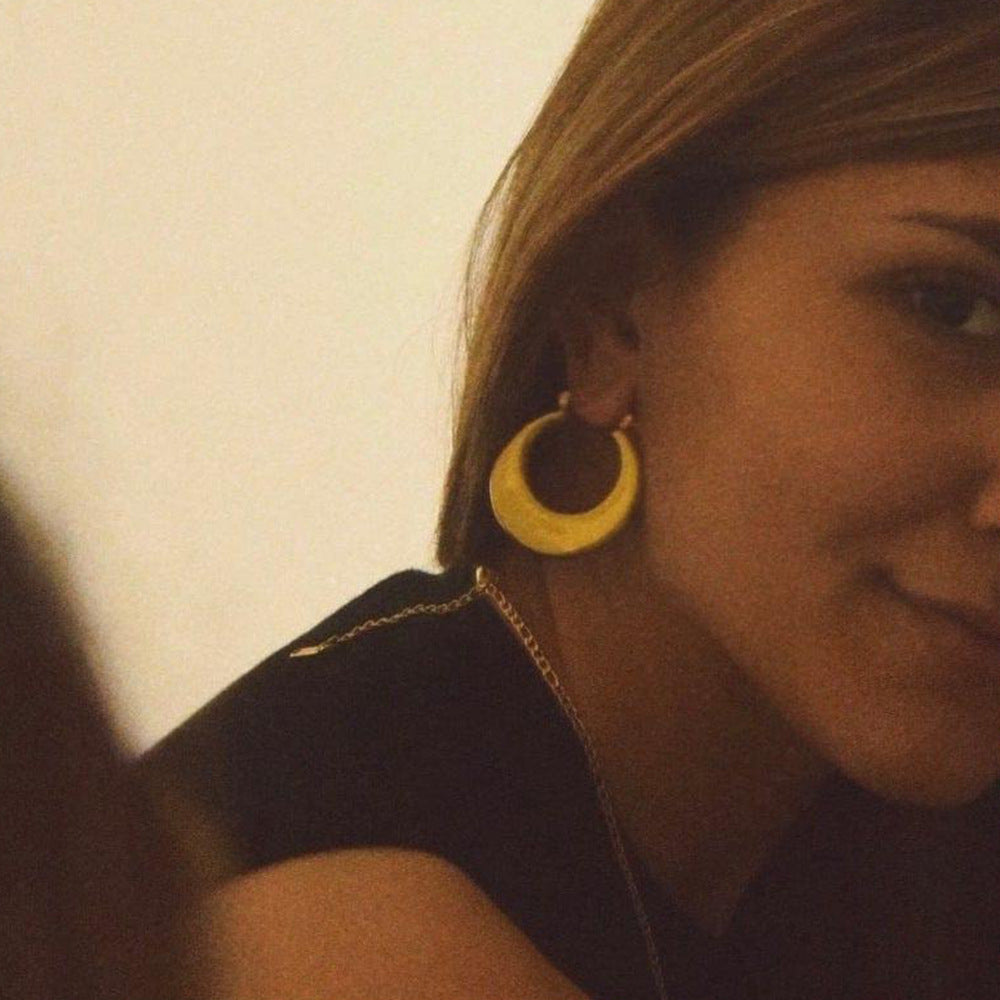 Minimalist Geometric Hollow Titanium Steel Ear Cuffs for Women with Plated Finish and Modern Instagram-Inspired Design
