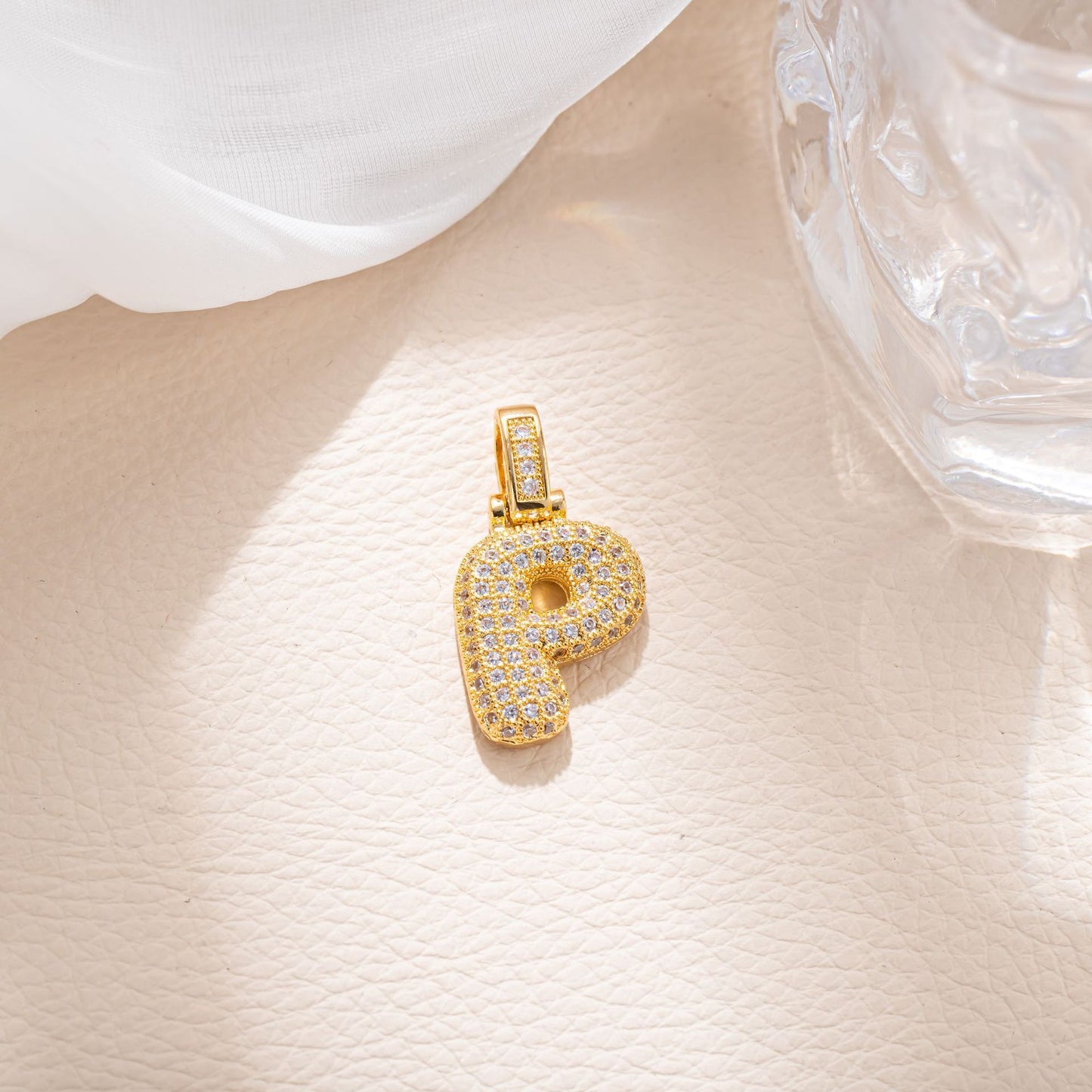 Minimalist Hip-hop Micro Inlaid Cubic Zirconia Letter Brass Pendant Necklace