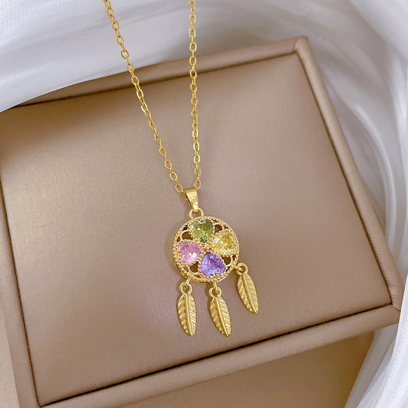 Collana con ciondolo a quadrifoglio portafortuna da donna in acciaio inossidabile con design geometrico e strass intarsiati Elegante catena per clavicola