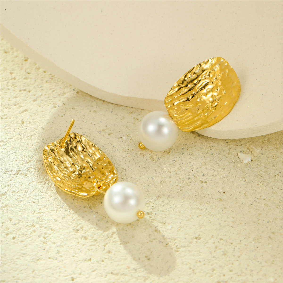 Vintage Geometric Square Hammered Stainless Steel Stud Earrings with Freshwater Pearl Accents and 18K Gold Plating