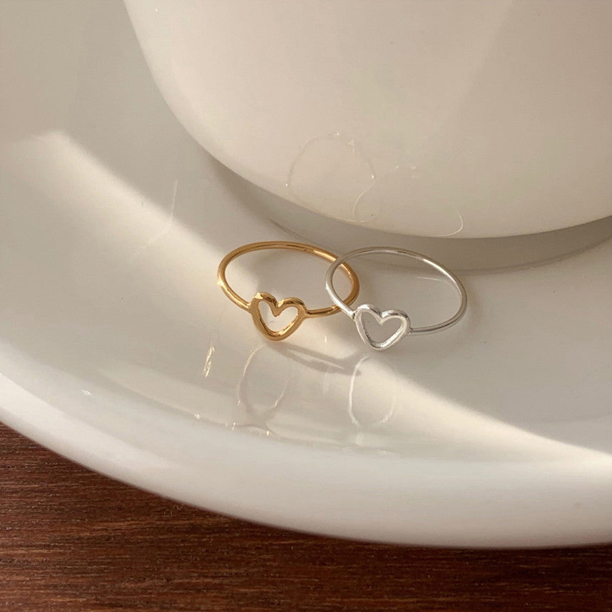 Anello da donna minimalista a forma di cuore in argento sterling 925 con dettaglio quadrato smussato