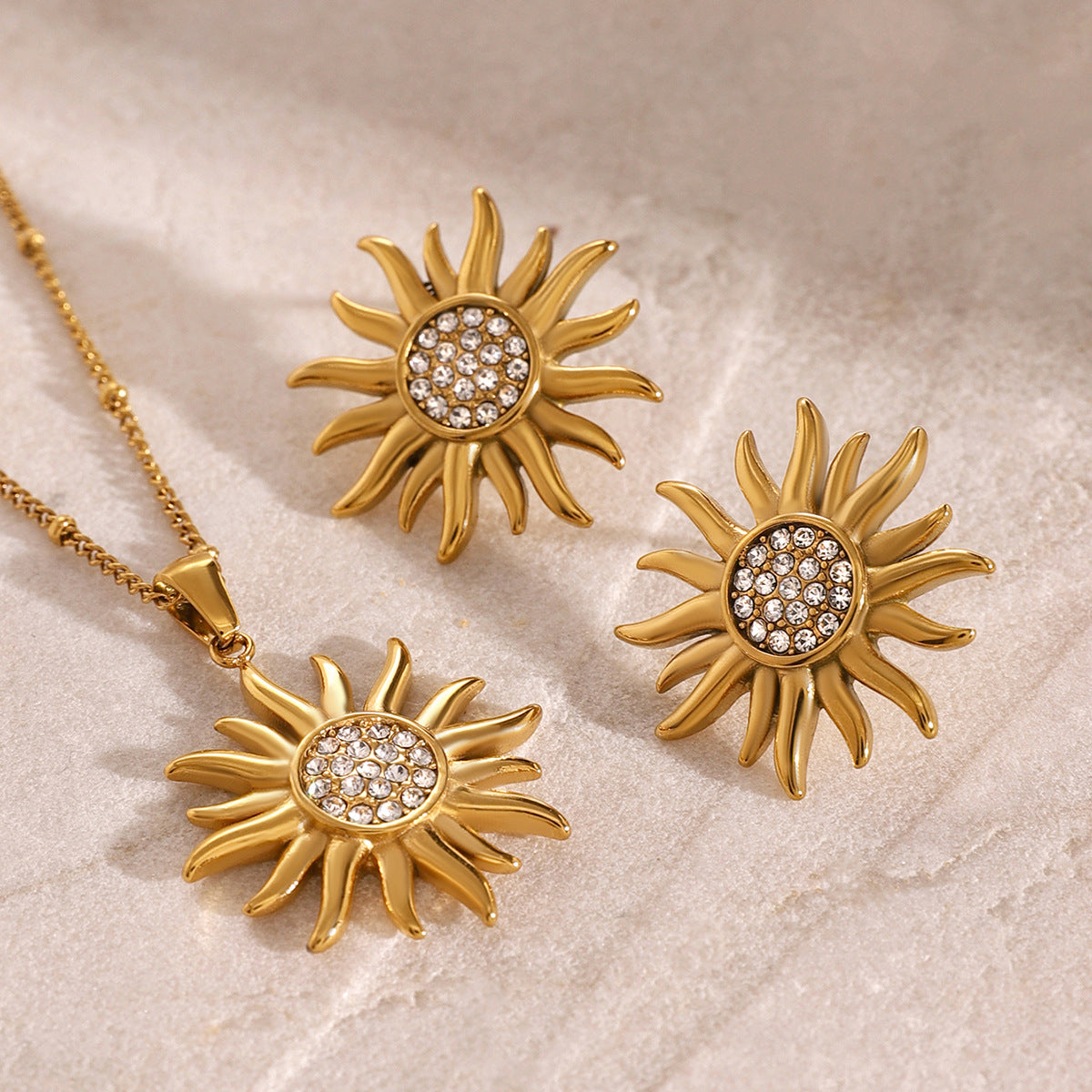 Elegant Stainless Steel Plated Sunflower Floral Pendant Necklace with Rhinestone for Women