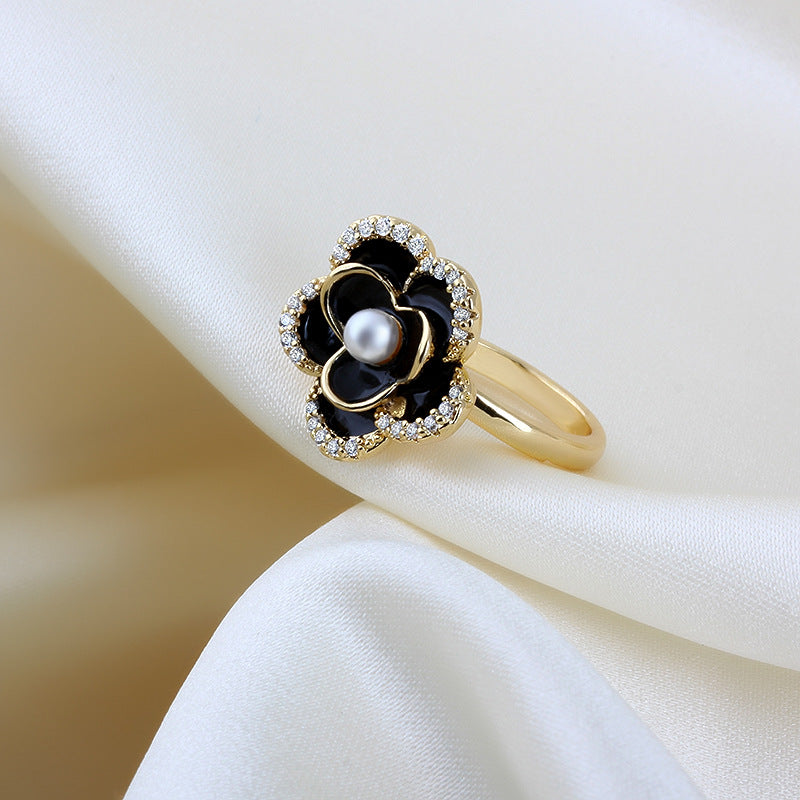 Vintage-Style Black Rose Ring for Women and Men, Copper Band with Electroplated Finish, Open Adjustable Finger Ring Featuring Floral Motif and Artistic Lettering Design