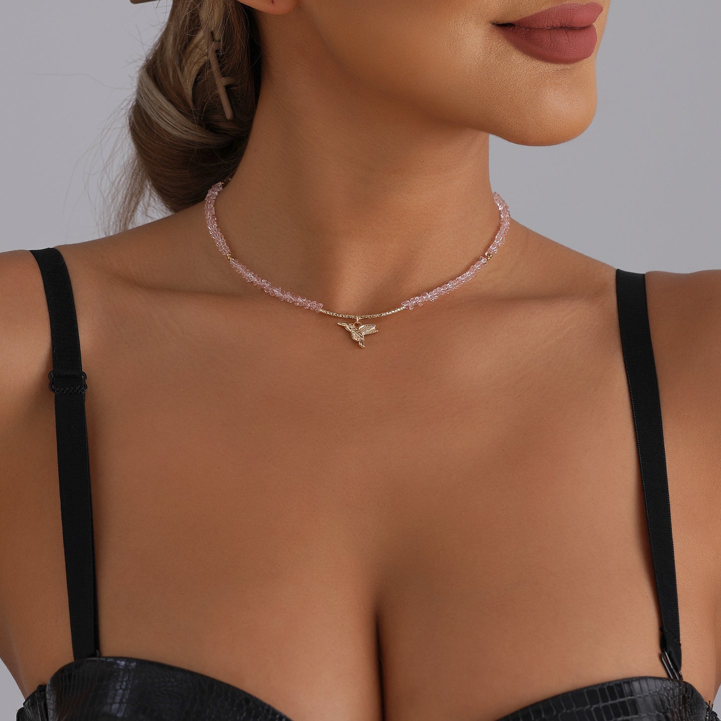 Minimalist Fashionable Bird Pendant Necklace in Alloy with Plated Finish for Women