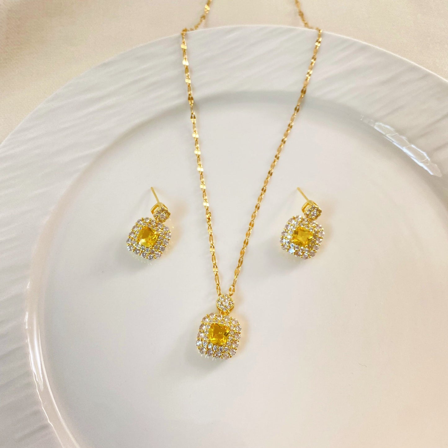 Gold Plated Titanium Steel Square Geometric Necklace and Earring Set with Micro-Inlaid Cubic Zirconia for Unisex
