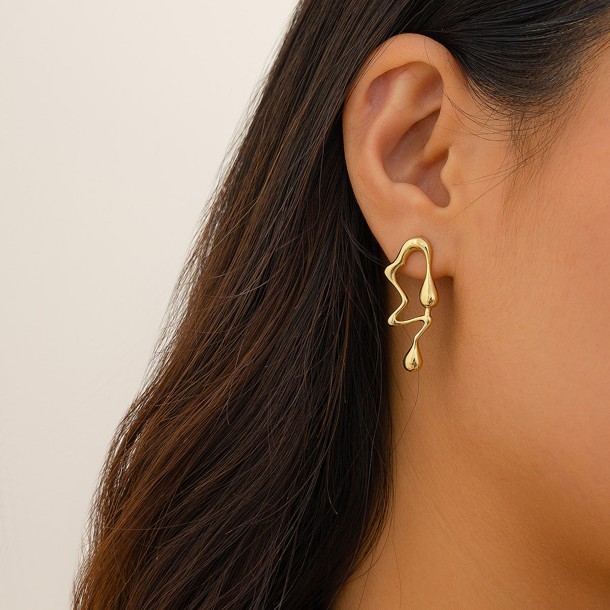 Minimalist Geometric Teardrop Zinc Alloy Plated Earrings for Women
