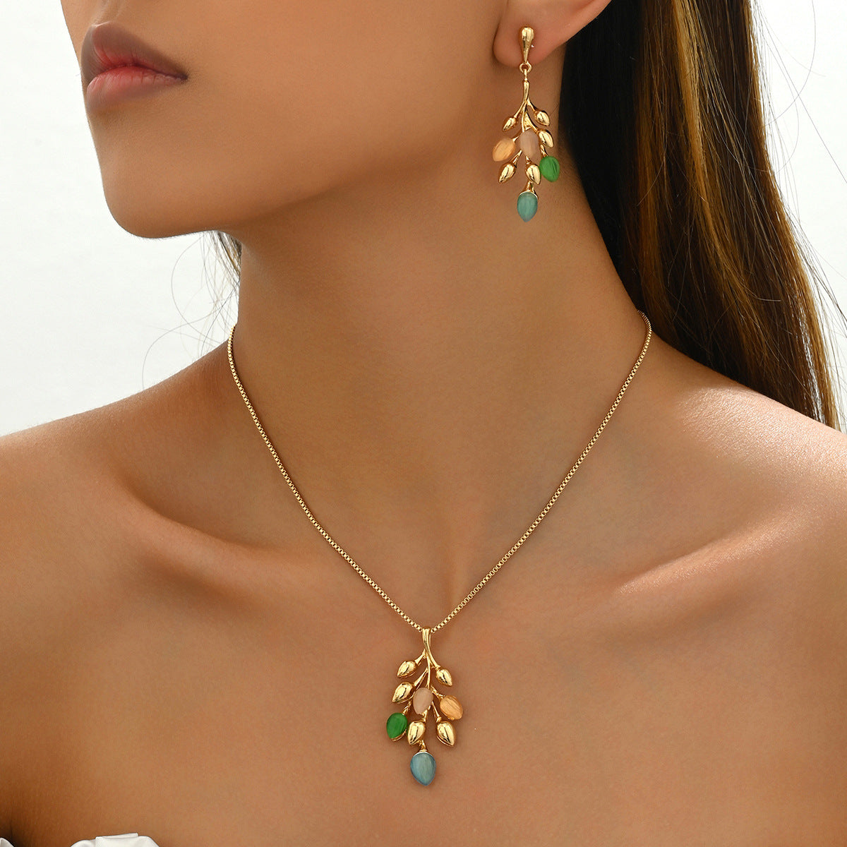 Juego de collar con colgante de espiga de trigo floral rústico dulce con incrustaciones de diamantes de imitación en cobre para mujer