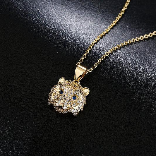Collar con colgante minimalista de cabeza de tigre en cobre con circonia micropavé y chapado en oro de 18 quilates