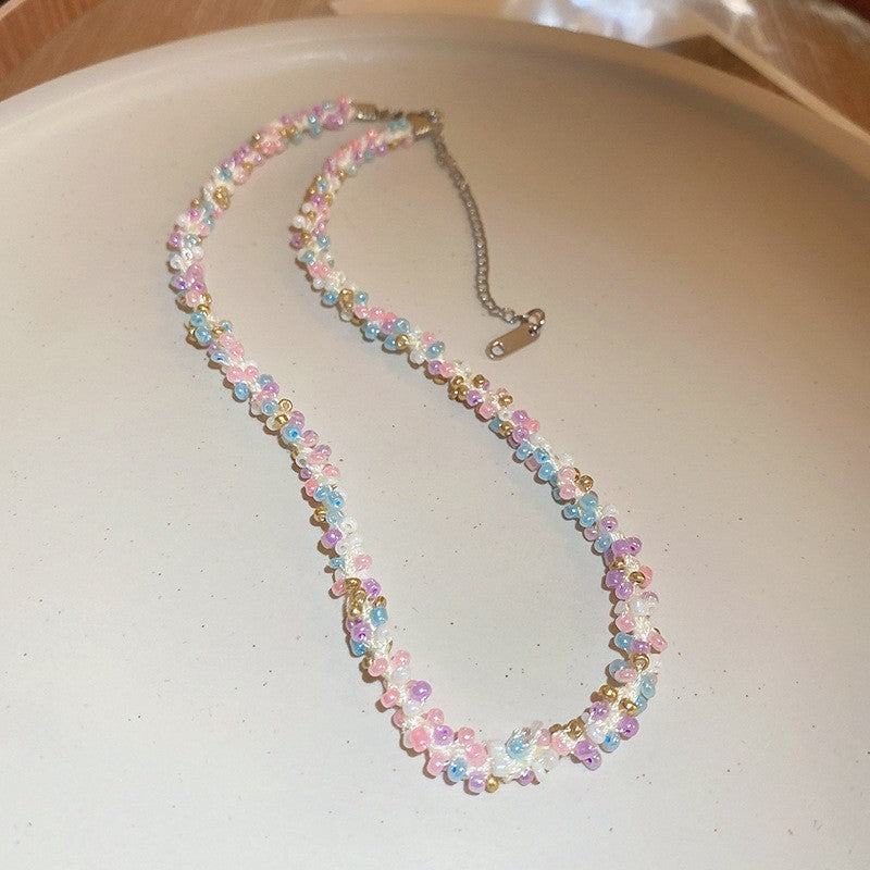 Collana Sweet Dopamine con perle barocche in lega di zinco con finitura placcata e ciondolo geometrico, delicata catena a clavicola da donna