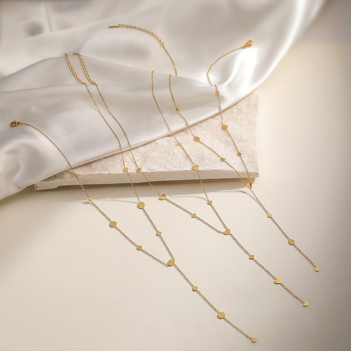 Collana Pendente Minimalista Geometrica in Acciaio Inossidabile con Nappa da Donna