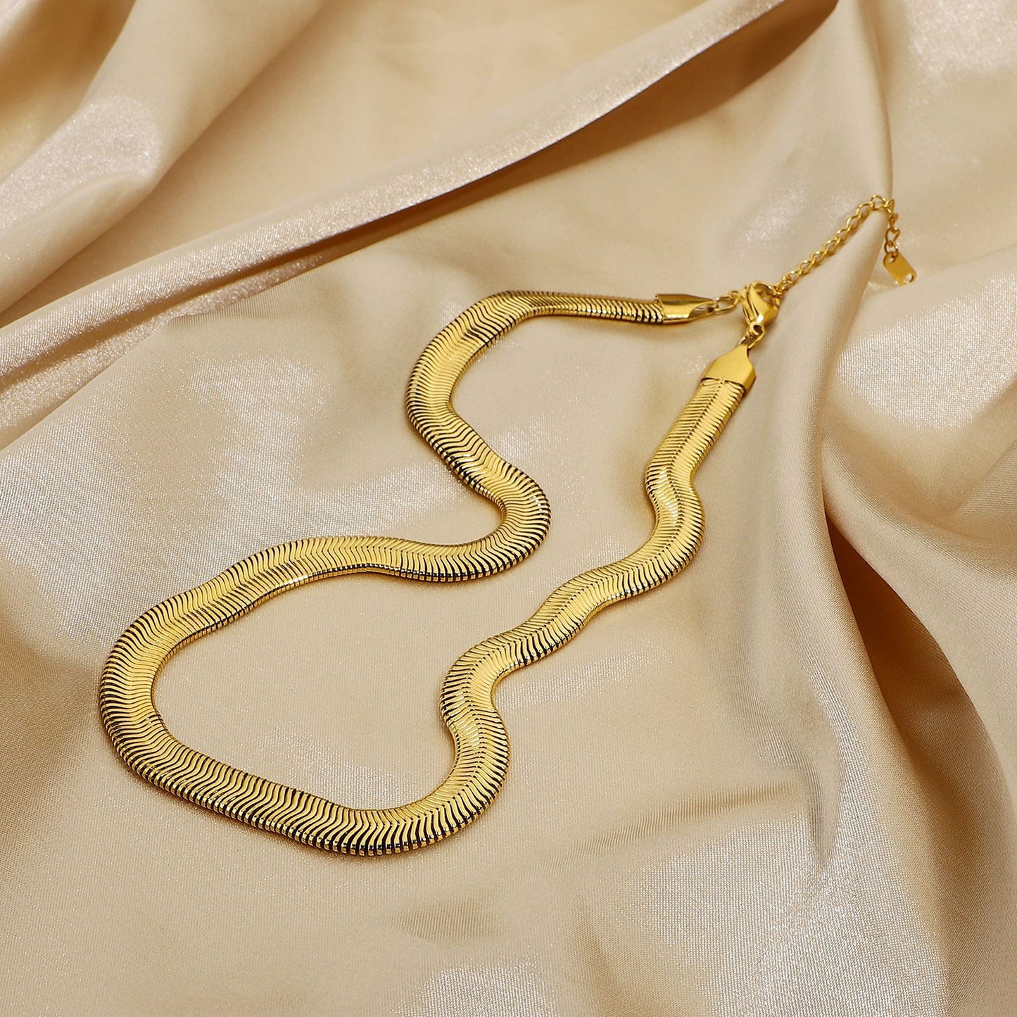 Geometric Stainless Steel Plated Gold Snake Chain Clavicle Necklace for Women
