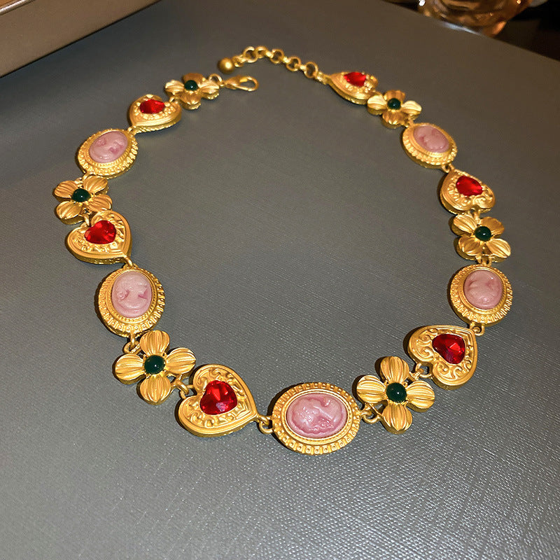 Vintage Floral Pendant Necklace with Rhinestone Inlay in Copper for Women, Delicate Clavicle Chain with Heart Shape Accents
