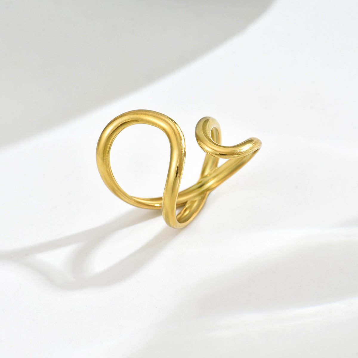 Anillo Abierto Irregular Geométrico para Mujer en Aleación de Zinc con Acabado Chapado Accesorio de Moda Minimalista Elegante