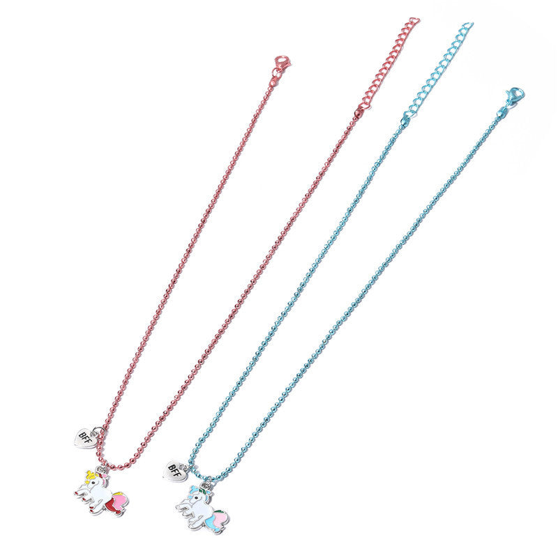 Collana con Ciondolo Unicorno Cartone Animato per Bambini Realizzata in Lega con Finitura Smaltata su Catena di Perline