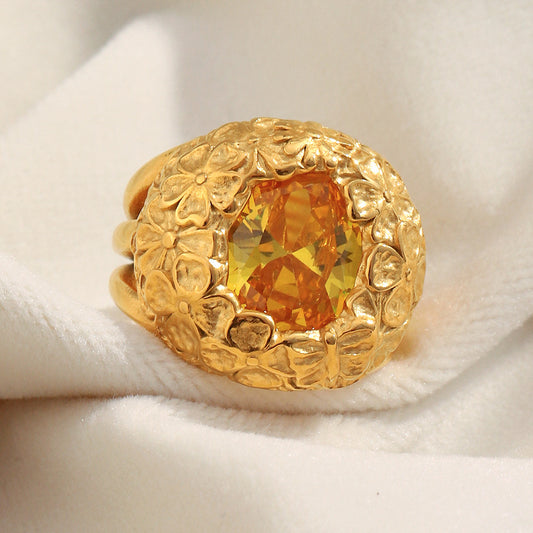 Anello da donna alla moda in acciaio inossidabile con forma geometrica, placcatura in oro 18 carati e zirconi a forma di fiore