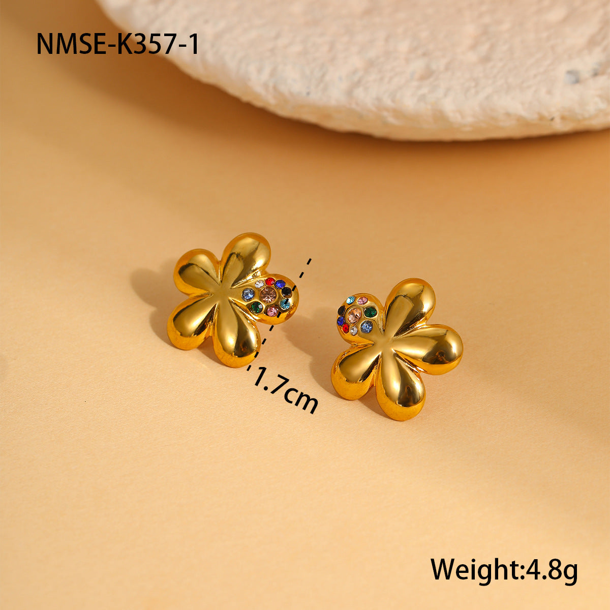 Fashionable Floral-Shaped Rhinestone-Inlaid Titanium Steel Stud Earrings for Women with Plated Finish