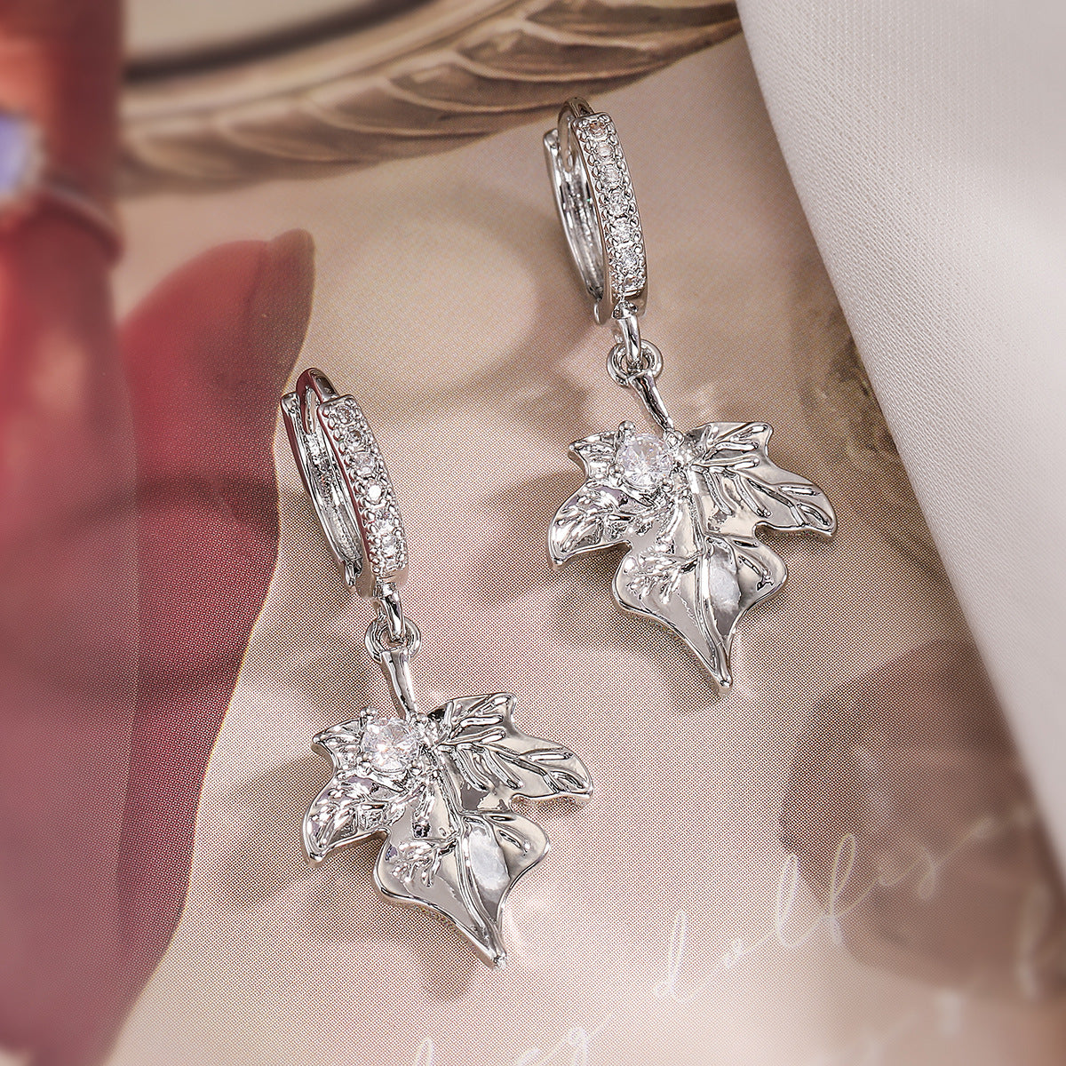 Minimalist Irregular Geometric Leaf Pendant Earrings for Women with Gold Plating and Zircon Inlay