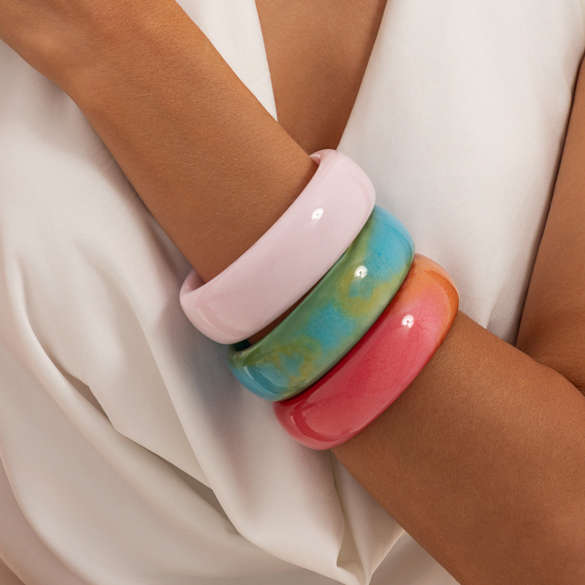 Sweet Gradient Geometric Round Resin Bangle Bracelet