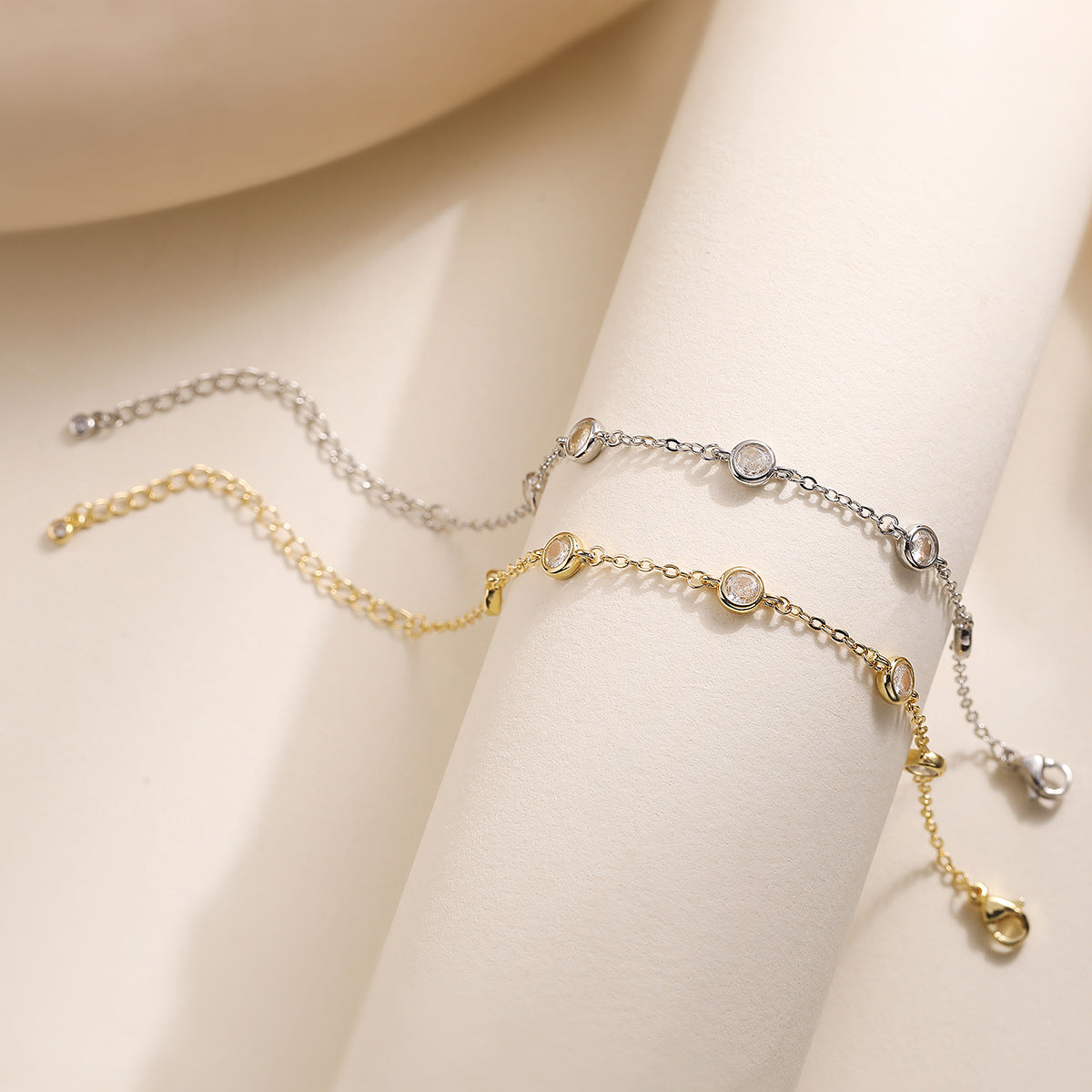 Minimalist Elegant Geometric Brass Gold Plated Cubic Zirconia Inlay Bracelet for Women